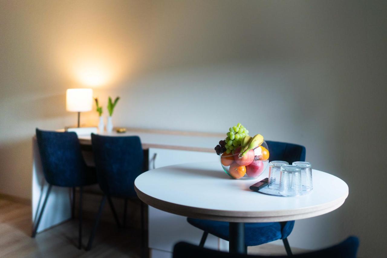 Aparthotel Stralsund Studios Und Apartments Екстериор снимка